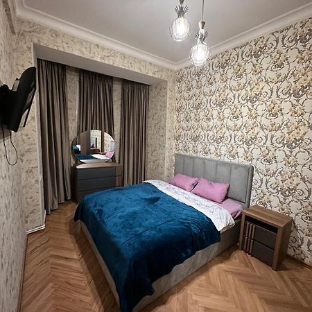4 Bedroom Suite Apartment Ln Tbilisi City ภายนอก รูปภาพ