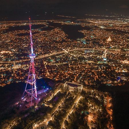 4 Bedroom Suite Apartment Ln Tbilisi City ภายนอก รูปภาพ