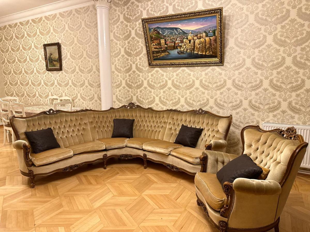 4 Bedroom Suite Apartment Ln Tbilisi City ภายนอก รูปภาพ