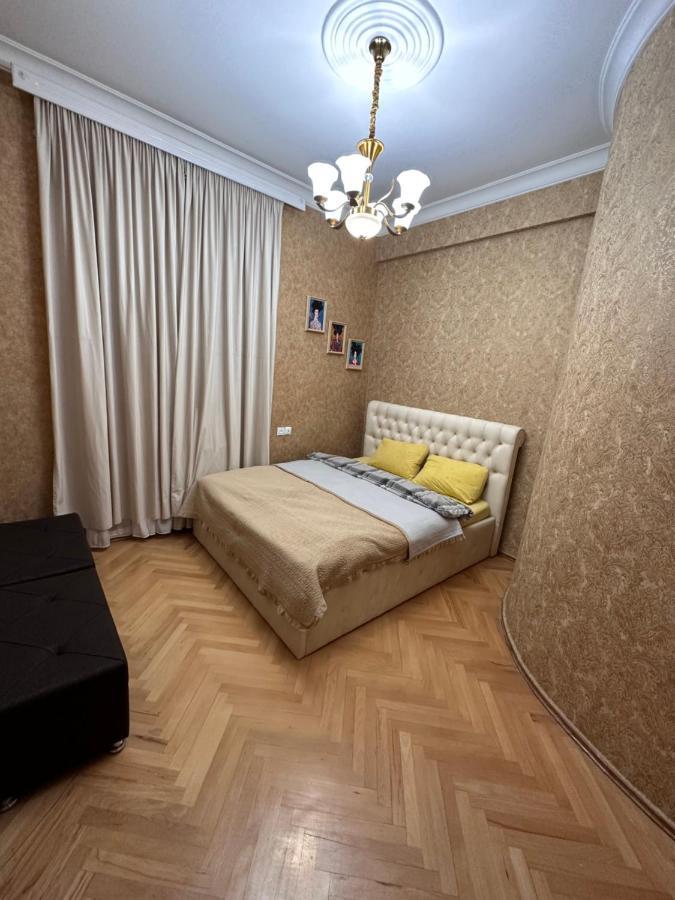 4 Bedroom Suite Apartment Ln Tbilisi City ภายนอก รูปภาพ