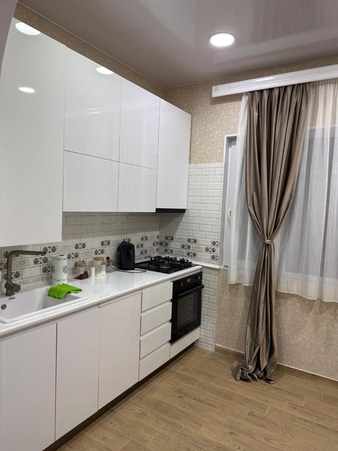 4 Bedroom Suite Apartment Ln Tbilisi City ภายนอก รูปภาพ