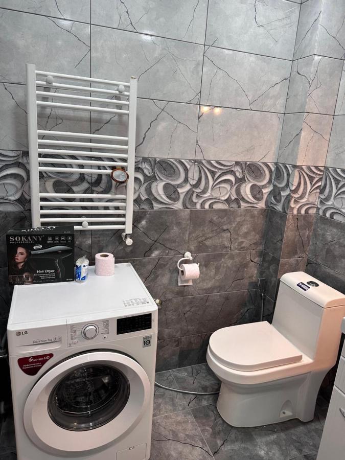 4 Bedroom Suite Apartment Ln Tbilisi City ภายนอก รูปภาพ