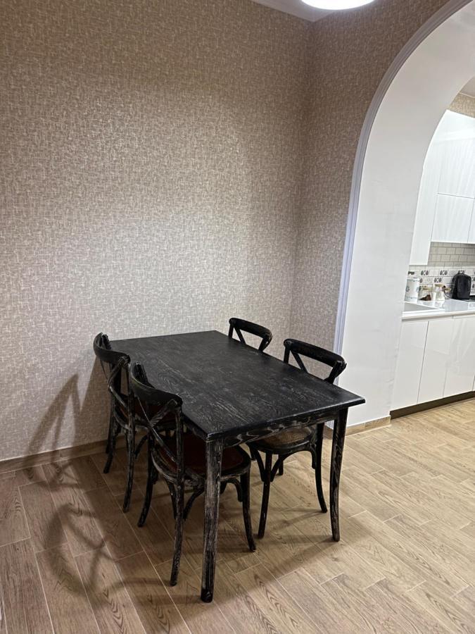 4 Bedroom Suite Apartment Ln Tbilisi City ภายนอก รูปภาพ